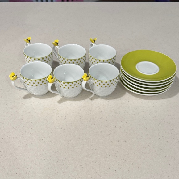 Green Polka Dot coffee cups and plates - Picture 2 of 2